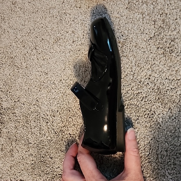 Nina size 10M black patent shoes with velcro strap - Picture 5 of 8